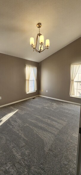 Building Photo - 5637 Crystal Falls St