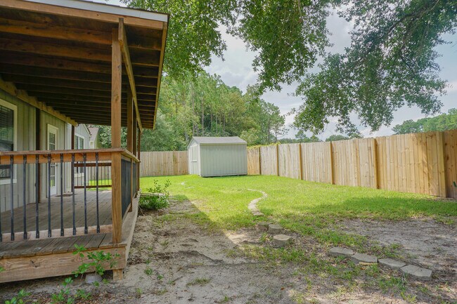 Building Photo - 111 Palmetto Dr