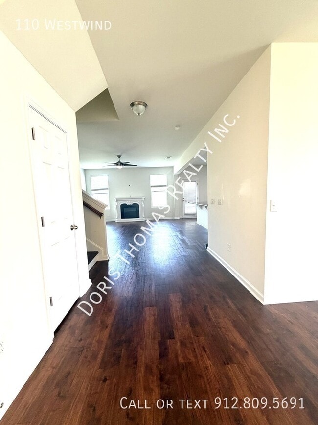 Building Photo - 110 Westwind-