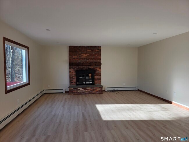 Building Photo - 29 Brook Pine Dr