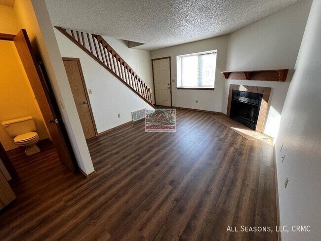 Building Photo - 6619 Proud Eagle