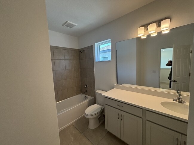 Building Photo - 16842 Fiesta Dr