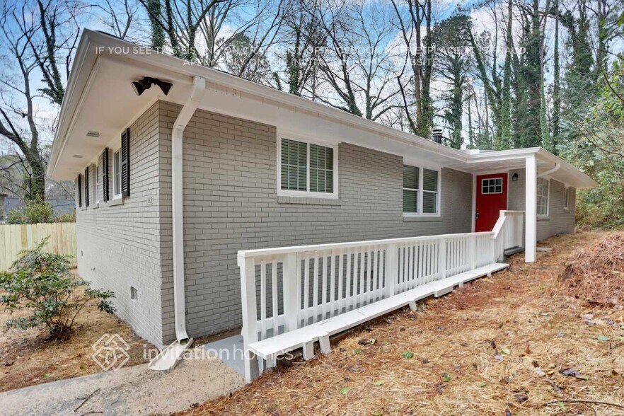 Building Photo - 992 Washington Rd