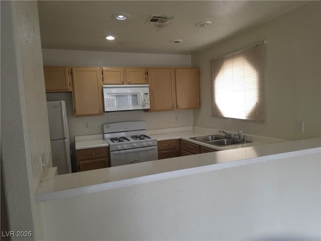 Building Photo - 5018 S Rainbow Blvd