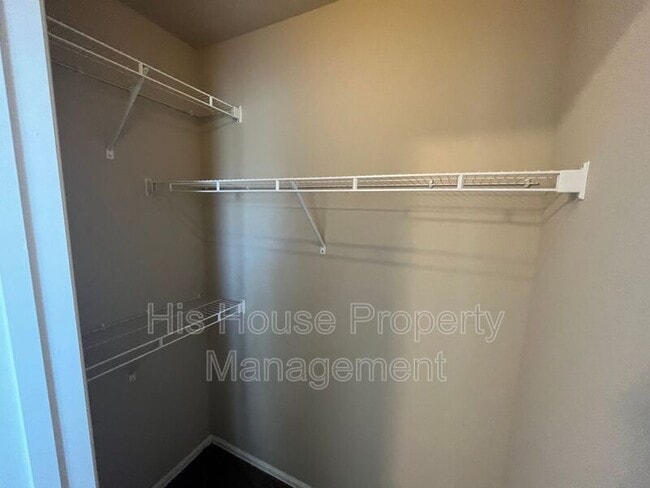 Building Photo - 5551 W 29th St