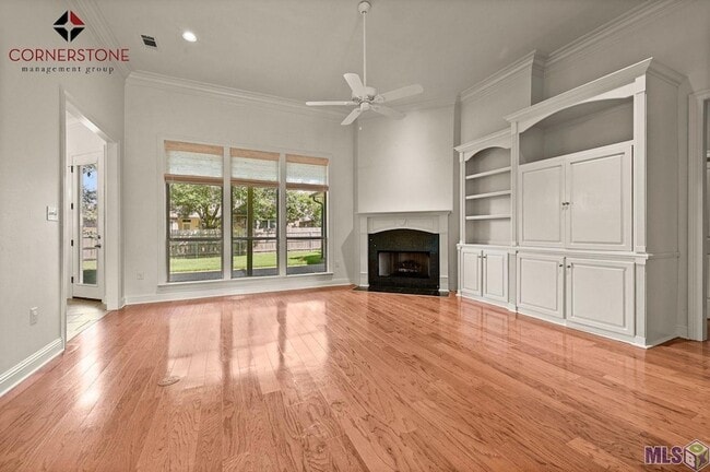 Building Photo - 8564 Grand View Dr