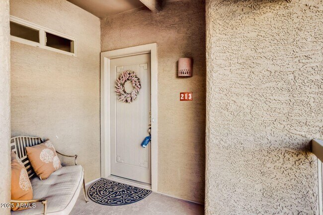 Building Photo - 8880 E Paraiso Dr