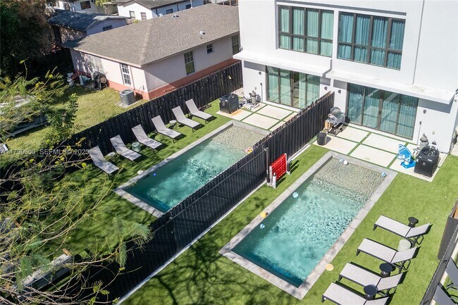 Building Photo - 414 NW 52nd St