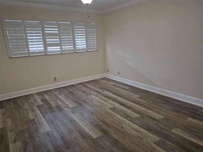 Building Photo - 2650 S Course Dr