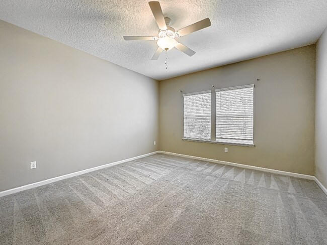 Building Photo - 9504 Lovage Ln