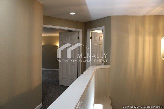 Building Photo - Lovely 3 bedroom Gig Harbor Home