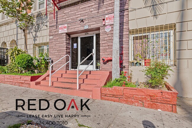 Building Photo - 454 S Catalina St