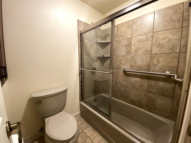 Building Photo - 3016 Apache Ln