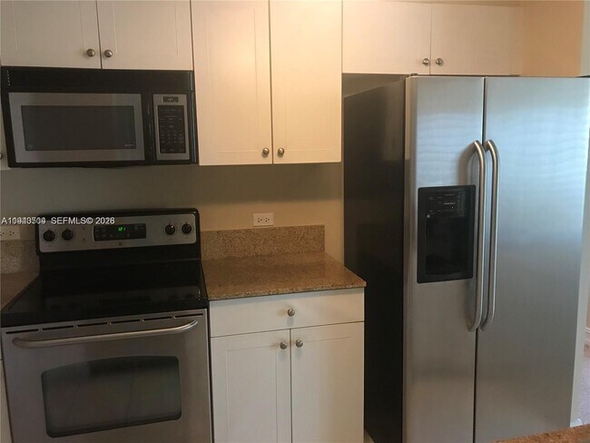 Building Photo - 117 NW 42nd Ave