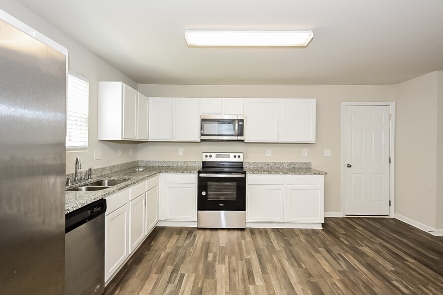 Building Photo - 121 Cold Creek Pkwy