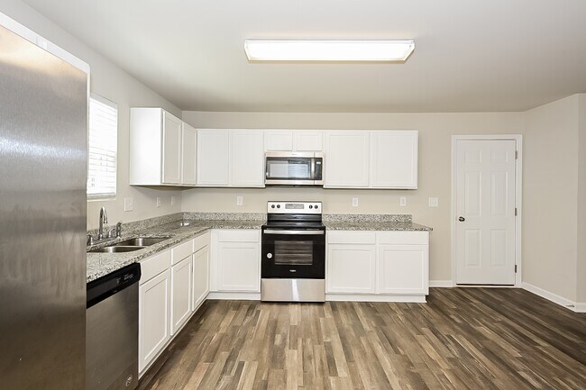 Building Photo - 121 Cold Creek Pkwy