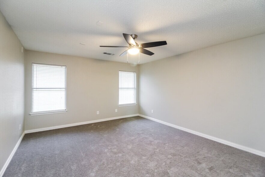 Building Photo - 603 Wolcott Ln