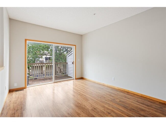 Building Photo - 13840 54th Ave N