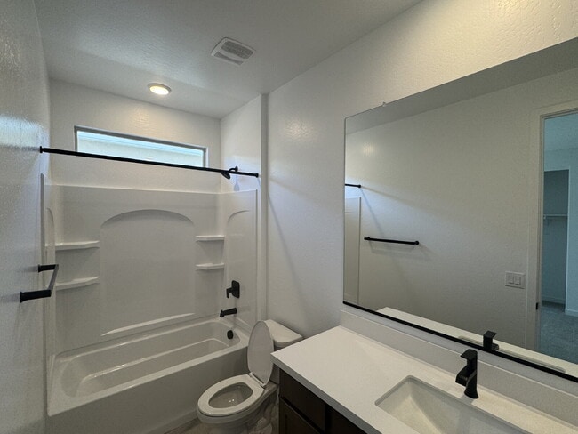 Building Photo - 23024 E Watford Dr
