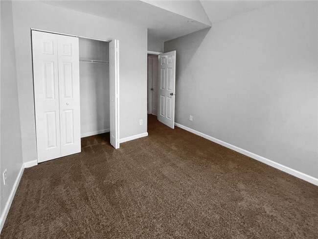 Building Photo - 4540 Ravenwood Pl