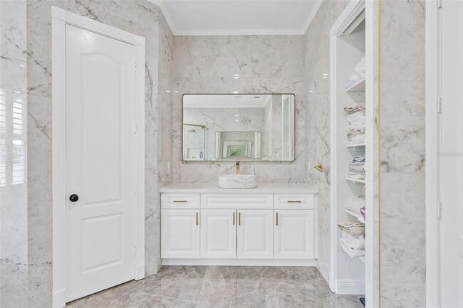 Building Photo - 10630 El Caballo Ct