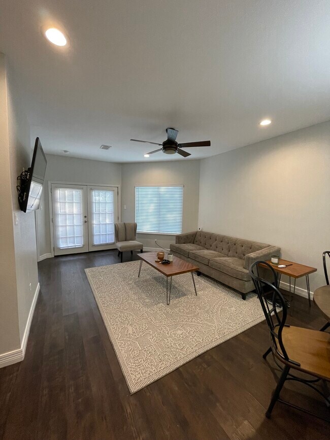 View living room from door entrance - 5550 Spring Valley Rd