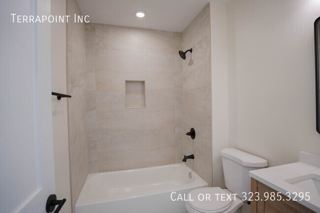 Building Photo - 1036 Westmoreland Ave