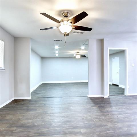 Building Photo - 5713 Bowling Dr