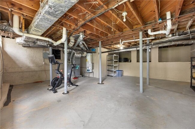 Building Photo - 128 Osner Dr NE