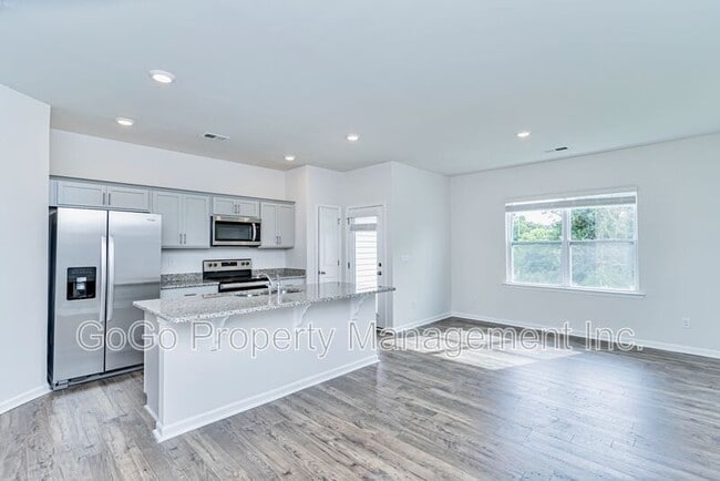Building Photo - 31 Sunriff CT