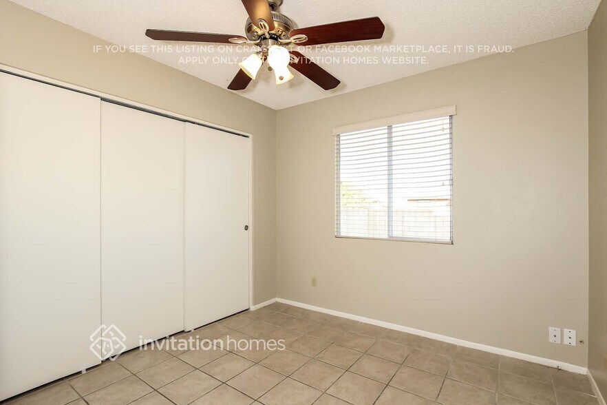 Building Photo - 13802 N 45th Ave