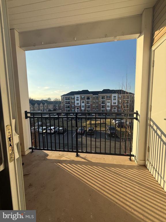 Building Photo - 1136 Halifax Pl