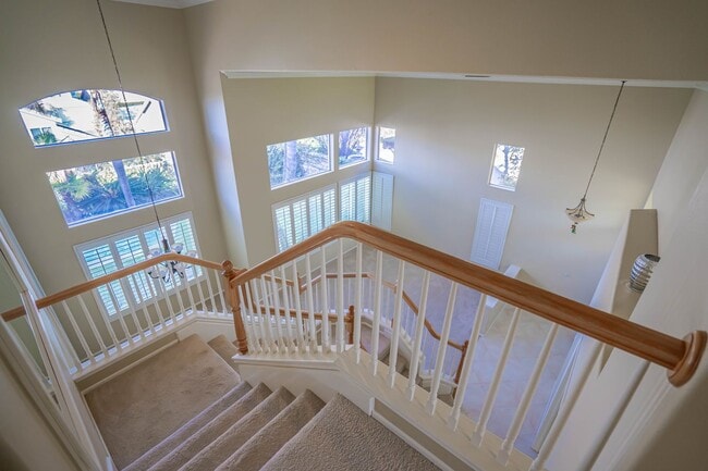 Building Photo - Northbridge 4 Bedroom Home in Valencia!