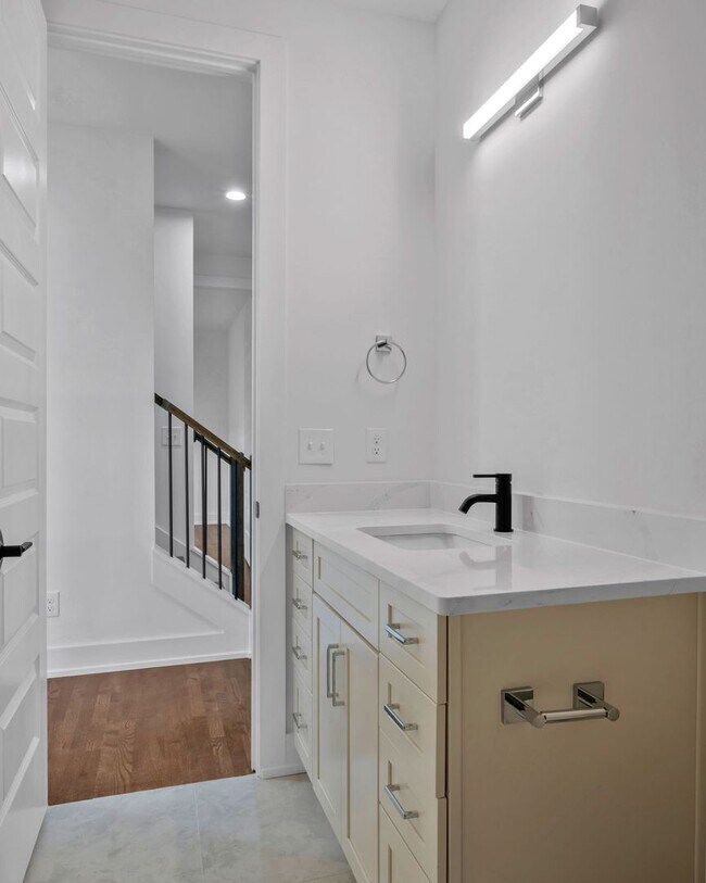 Building Photo - Brand new build home in Old Hickory | 1/2 off first months rent!