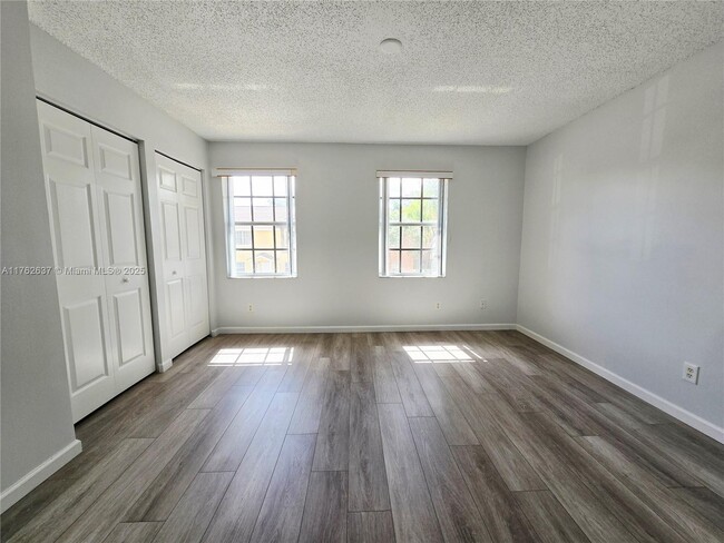 Building Photo - 4160 NW 67th Terrace