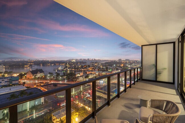 Building Photo - 7144 Byron Ave