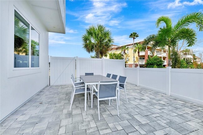 Building Photo - 7740 Sandy Ridge Dr