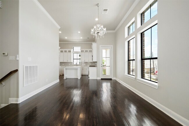 Building Photo - 9604 Knight Rd