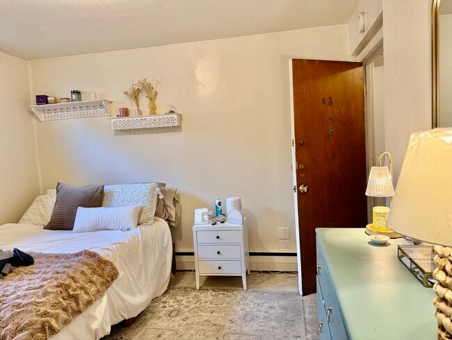 Building Photo - 50 Parkman St