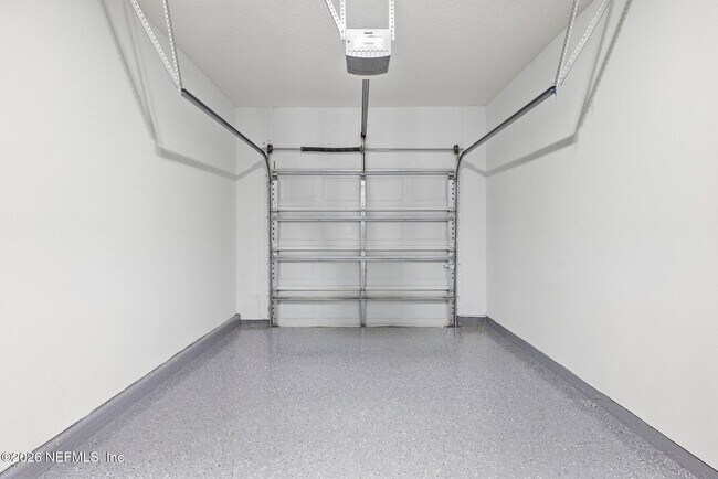 Building Photo - 13305 Solar Dr