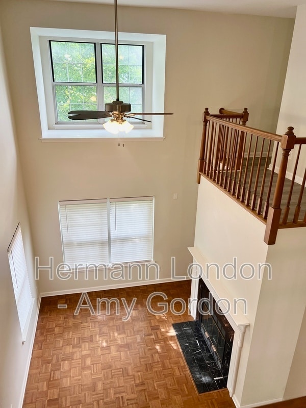 Building Photo - 4225 W Pine Blvd