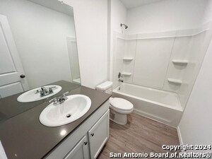 Building Photo - 736 Bullsnake Trl