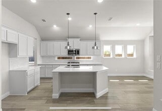 Building Photo - 2515 Swallowtail St