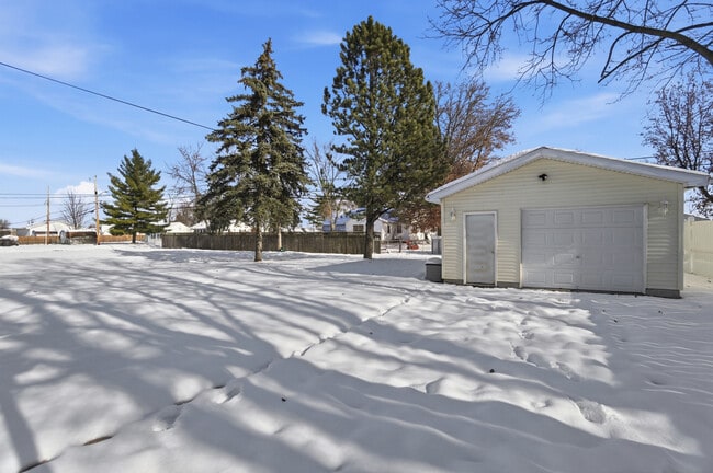 Building Photo - 4120 Kentland Ave