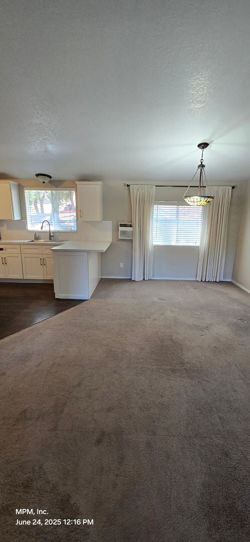 Building Photo - Large 3 bedroom home in the country