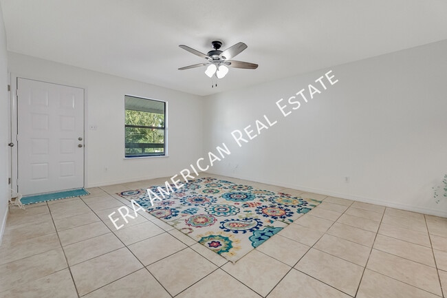 Building Photo - 508 Landview Dr