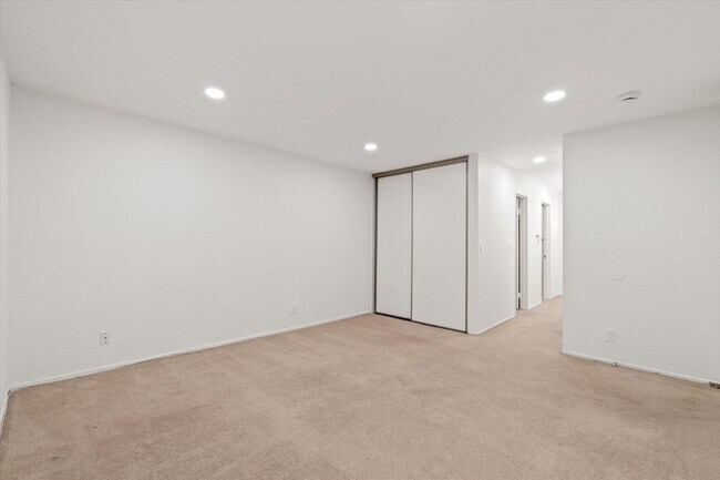 Building Photo - 4141 Via Marisol