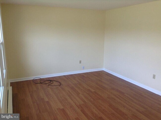 Building Photo - 106 Green Park Ct