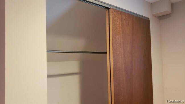 Building Photo - 1261 Pearson St