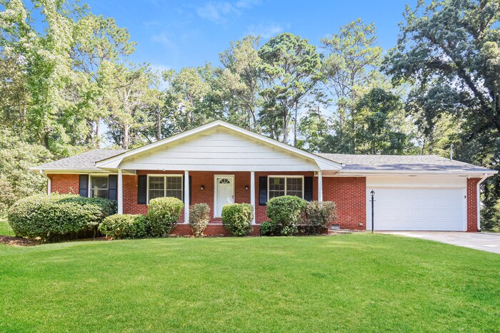 Primary Photo - 4450 Huntsman Bend